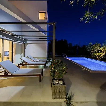 Marina Villa *